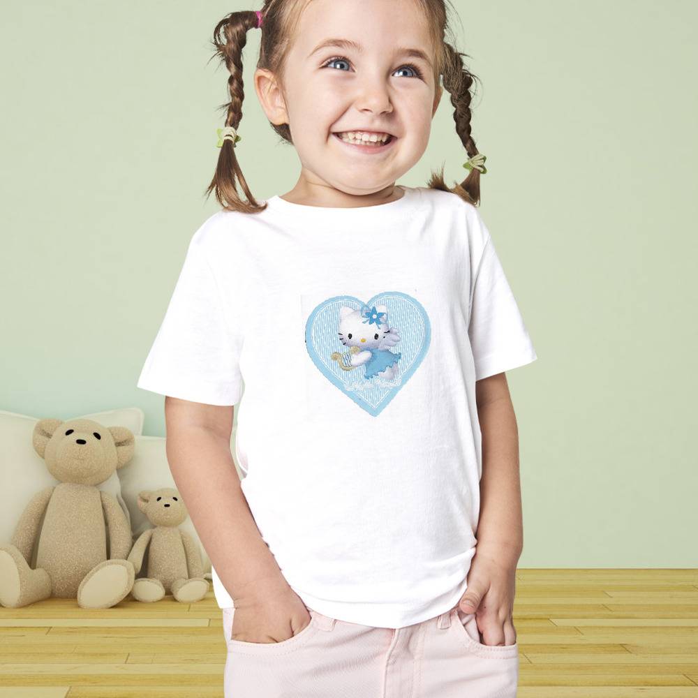 Hello Kitty Holding Heart T-Shirt